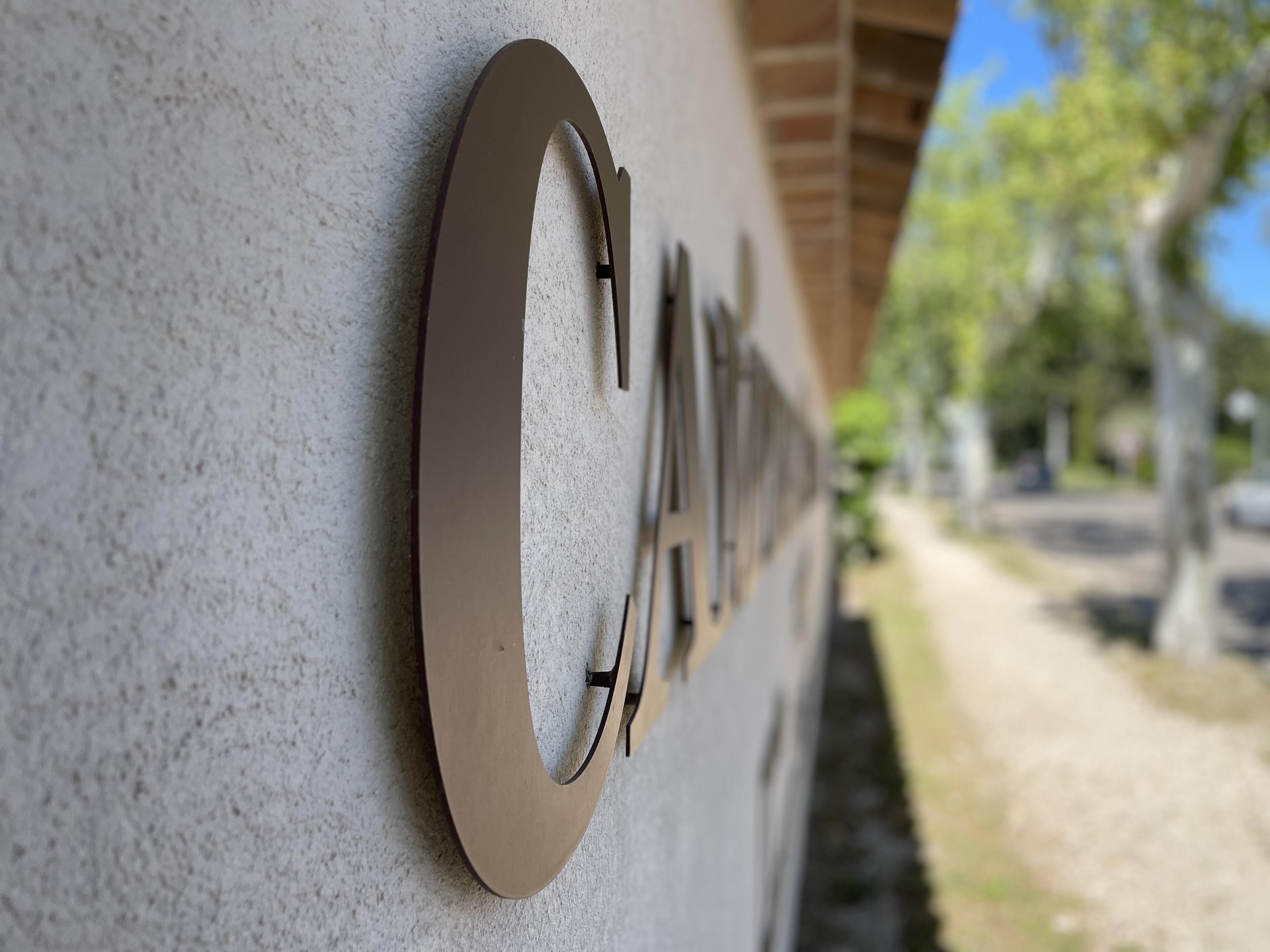 Signalétique à Arles — Enseigne caisson lumineux avec lettres pvc lumineuses pizzas panneau alu